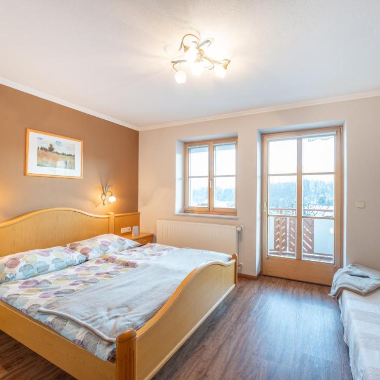 Haus Holzer - Apartment mit 2 Schlafzimmern und Balkon - 5