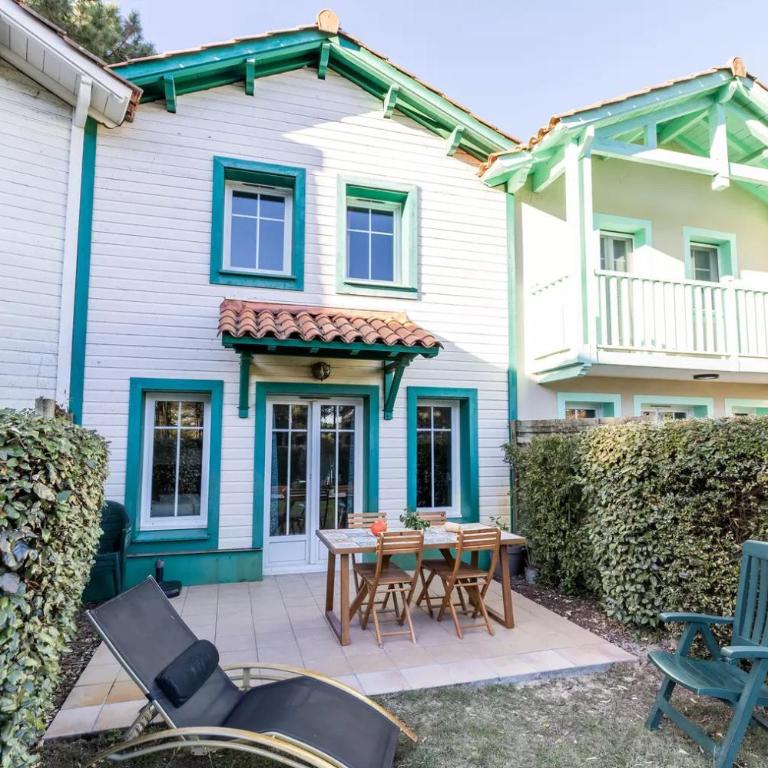 Maison pour 4 personnes près des golfs - Maison 2 Chambres - 8