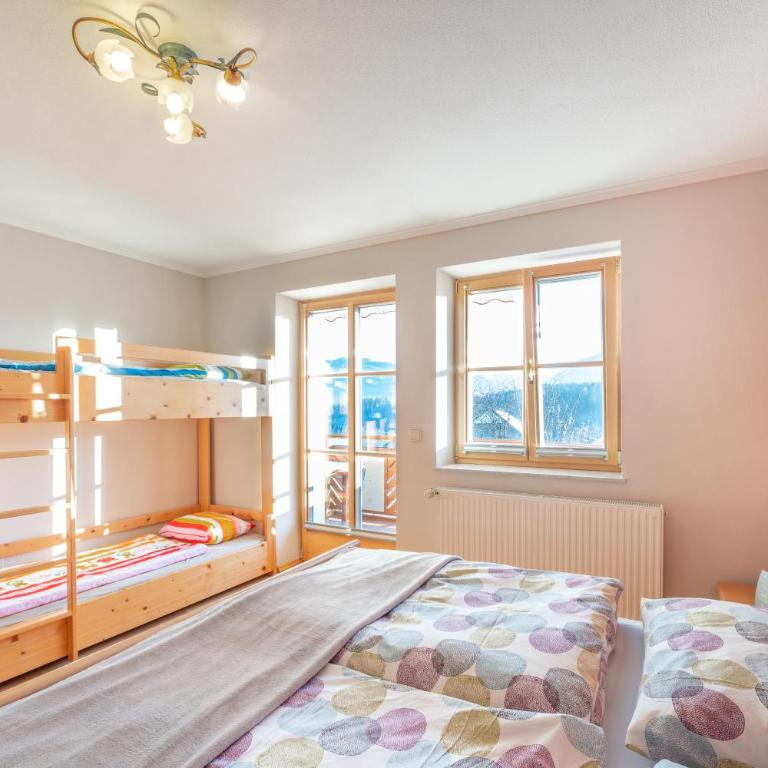 Haus Holzer - Apartment mit 2 Schlafzimmern und Balkon - 8