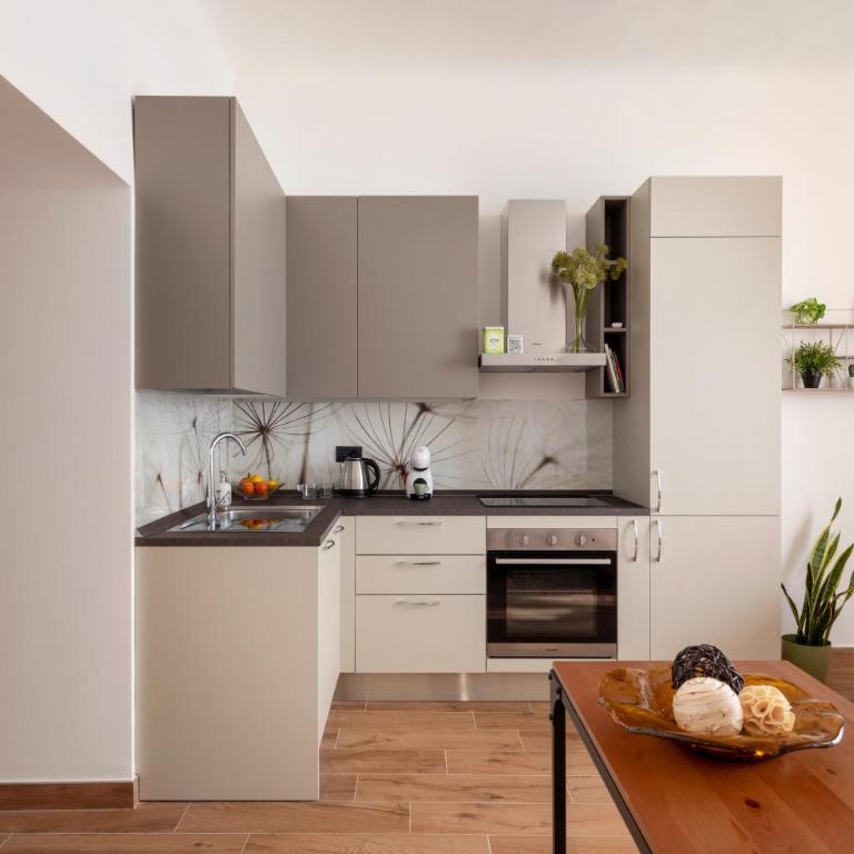 The House of Dandelions - M3 Duomo 15' - 2 camere - Appartamento con 2 Camere da Letto - 7