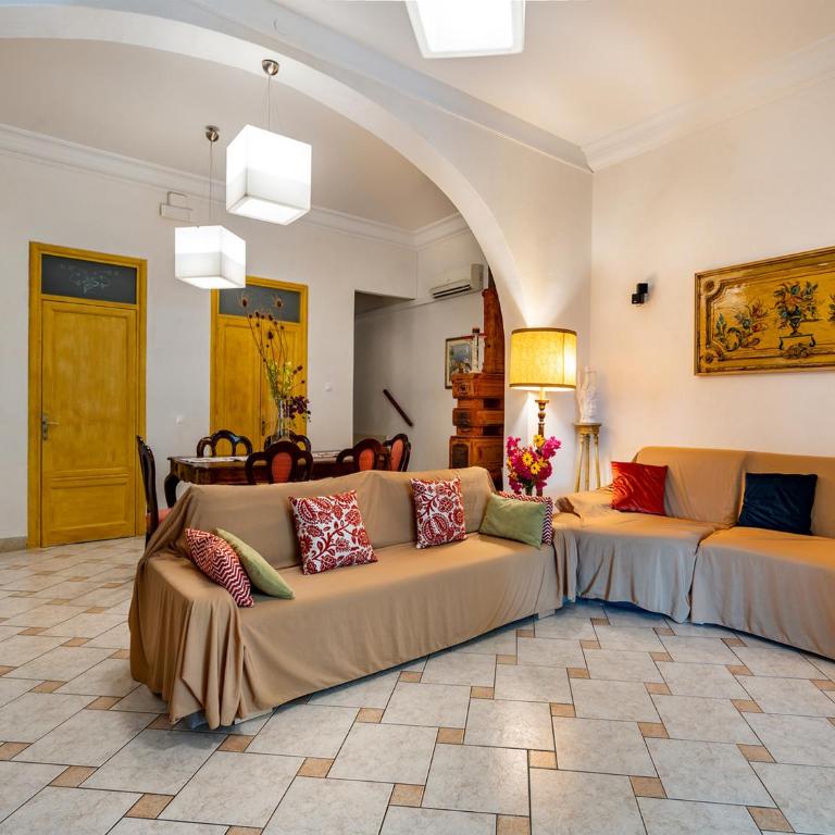 Villa Tommaso Maruggi, Sicilia, con Jacuzzi e piscina privata - Four-Bedroom Villa with Garden View - 44