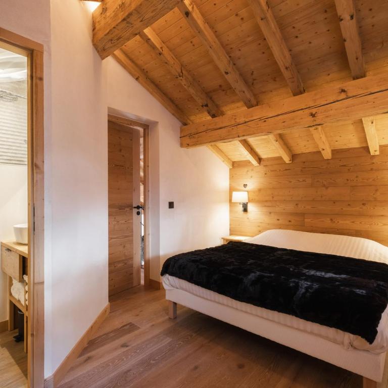 Chalet 4★, 12 pers, 5 chambres, terrasses ensoleillées, navette à proximité - FR-1-304-270 - Chalet (12 Adultes) - 11