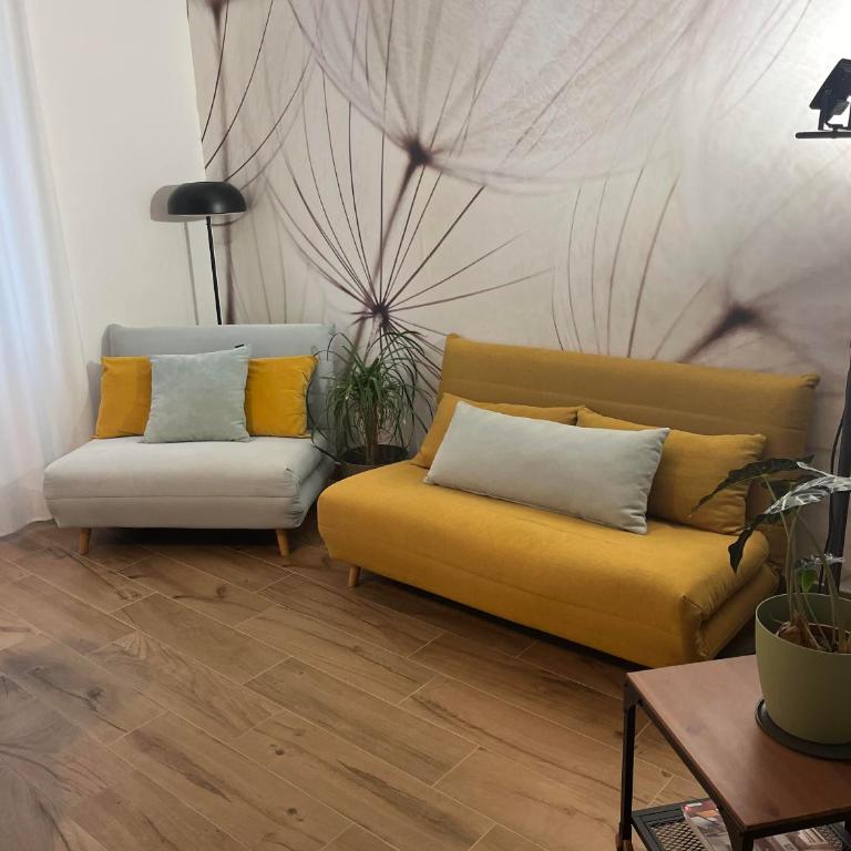 The House of Dandelions - M3 Duomo 15' - 2 camere - Appartamento con 2 Camere da Letto - 18