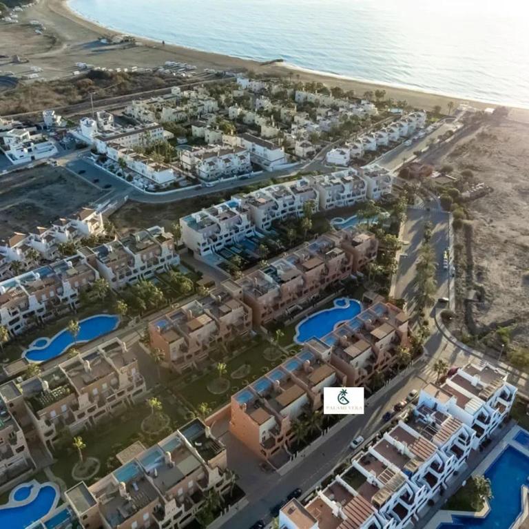 Palami Vera con terraza, WIFI 300mb, piscina y garaje privado - Apartamento de 2 dormitorios - 38