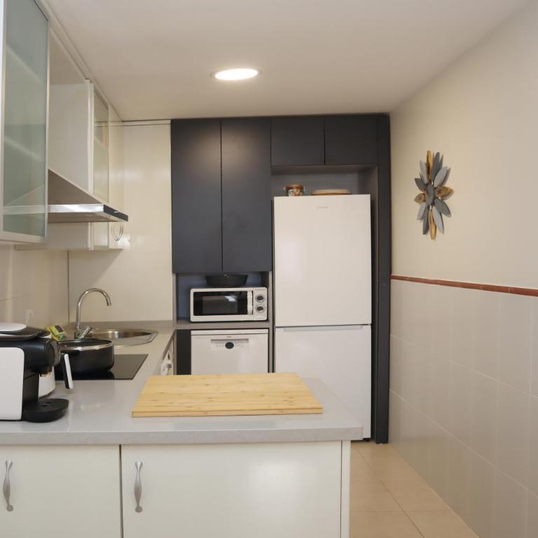 Palami Vera con terraza, WIFI 300mb, piscina y garaje privado - Apartamento de 2 dormitorios - 16