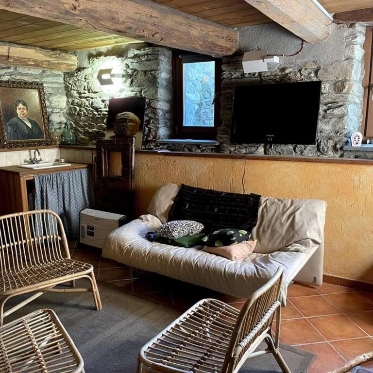 Magnificent spacious 4 bedroom mountain chalet with spa, free EV plug -in - Villa - 28