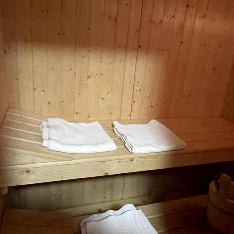 Magnificent spacious 4 bedroom mountain chalet with spa, free EV plug -in - Villa - 31