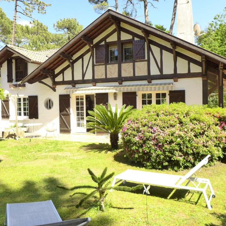 Réf 143 Seignosse Estagnots, Villa" Assouinde" classée 4 étoiles avec Wifi pour 9 personnes au calme à proximité de la plage - Five-Bedroom House - 1