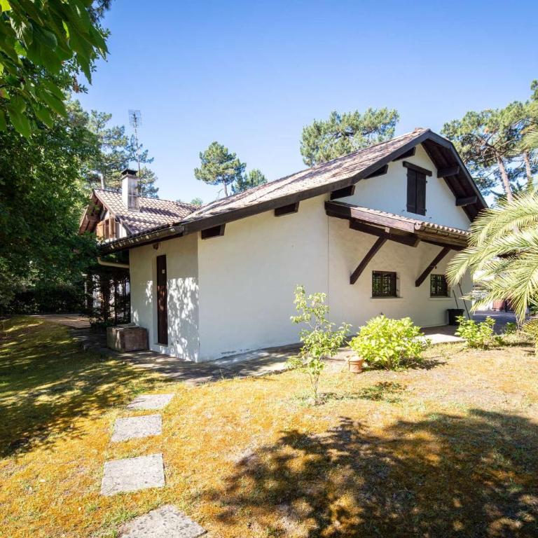 Réf 143 Seignosse Estagnots, Villa" Assouinde" classée 4 étoiles avec Wifi pour 9 personnes au calme à proximité de la plage - Five-Bedroom House - 7