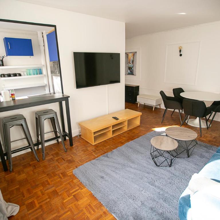 Luxury Appartement Batignole - Two-Bedroom Apartment - 10
