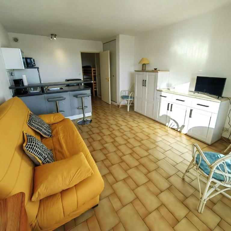 Charmant studio climatisé avec parking à 20m de la mer - FR-1-607-75 - Studio - 9