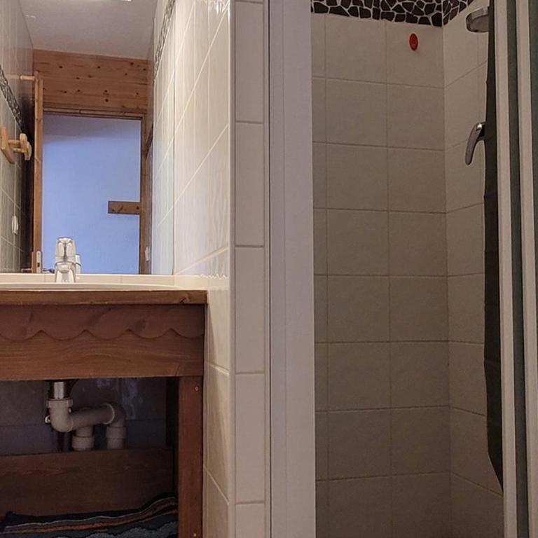 Studio rénové, accès direct aux pistes, balcon, tout confort - Studio - 8