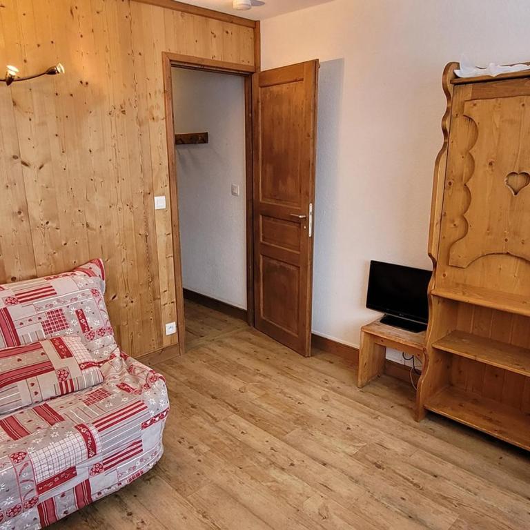 Studio rénové, accès direct aux pistes, balcon, tout confort - Studio - 10
