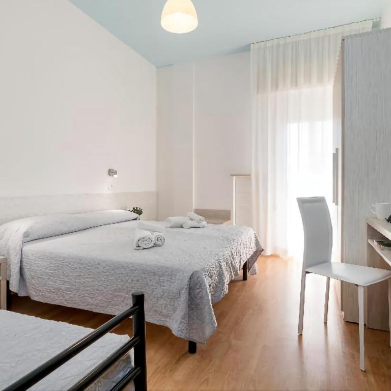 Hotel Kursaal - Camera Tripla Comfort con Balcone - 6