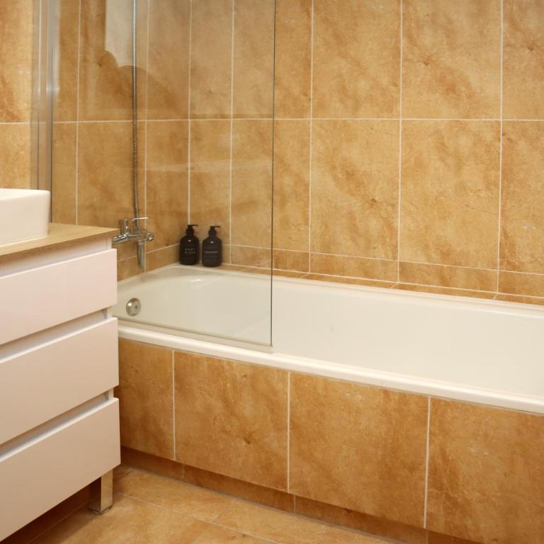 Palami Vera con terraza, WIFI 300mb, piscina y garaje privado - Apartamento de 2 dormitorios - 11