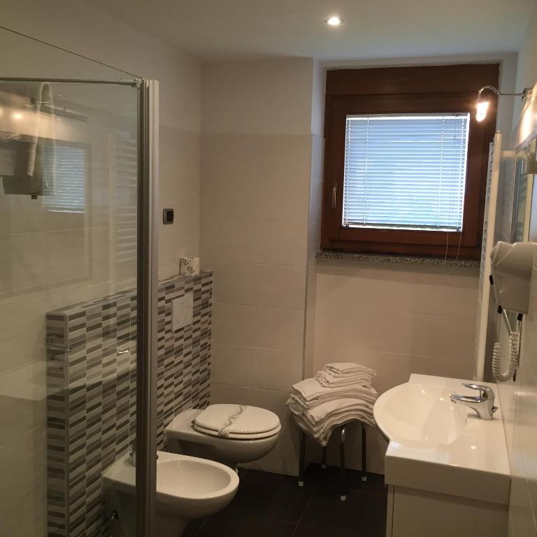 Residence Cima Tosa - Appartamento con 2 Camere da Letto (5 Adulti) - 3