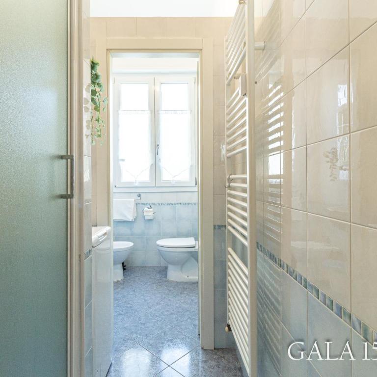 Galaxy 158 One Fiera with Free Parking - Two-Bedroom Apartment - 11