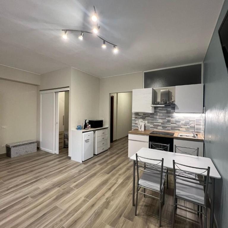 La Casa di Wendy - Two-Bedroom Apartment - 9