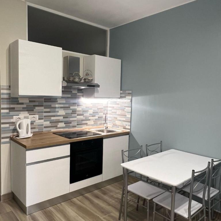 La Casa di Wendy - Two-Bedroom Apartment - 10