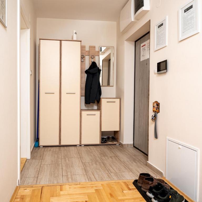 KC Apartment - One-Bedroom Apartment - 21