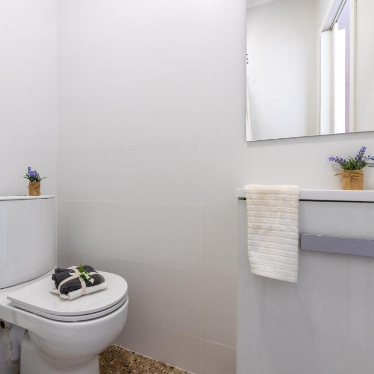 Tranquilo piso en Torredembarra - Apartamento de 2 dormitorios - 16