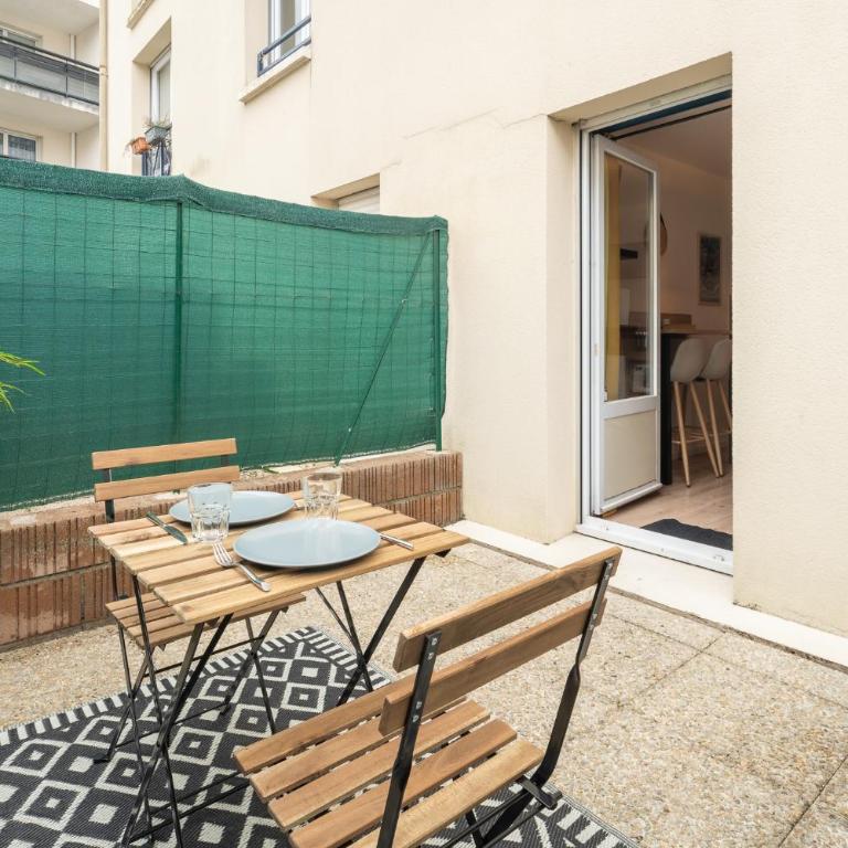 Studio Centre-Ville avec Terrasse et Parking Sécurisé Gratuit - Apartamento Estudio - 7
