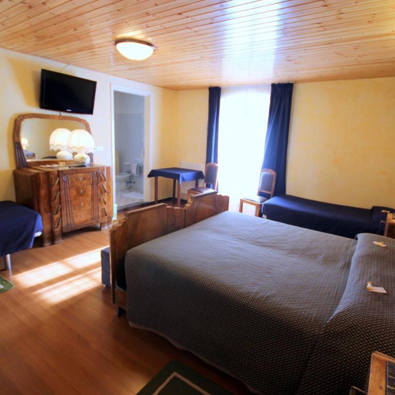 Hotel Col Du Mont - Habitación cuádruple - 8