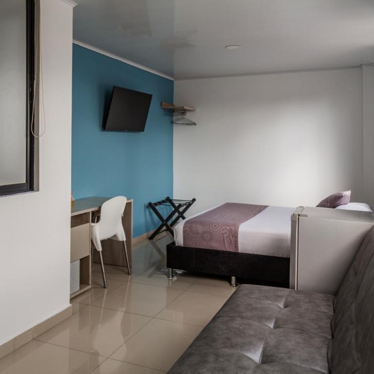 Casa del Sol - Double Room with Private Bathroom - 1