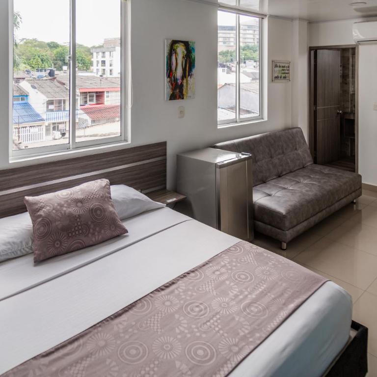 Casa del Sol - Double Room with Private Bathroom - 4