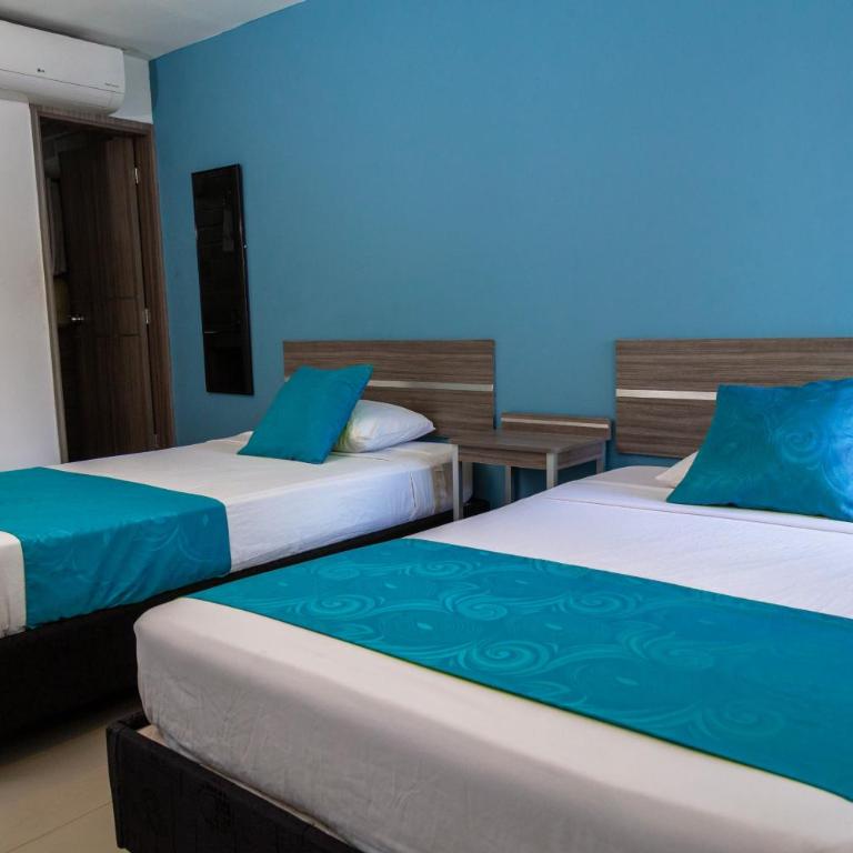 Casa del Sol - Twin Room with Private Bathroom - 1