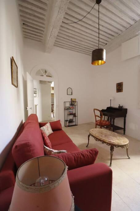 Uzès Place aux Herbes Elégance Renaissance - Appartement 2 Chambres - 17