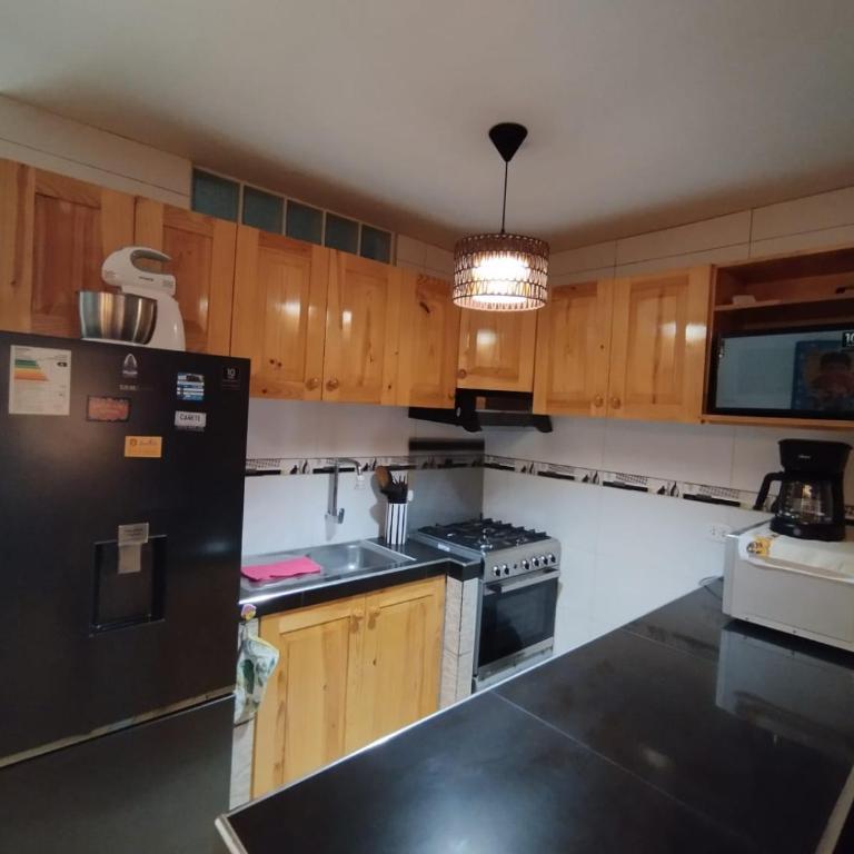 Comfortable House - Three-Bedroom House - 3