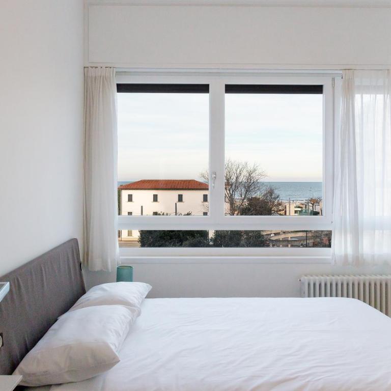 LUXURY BLUE LIVING RICCIONE PESCATORE - Three-Bedroom Apartment - 3
