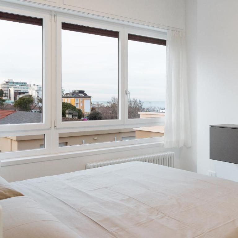 LUXURY BLUE LIVING RICCIONE PESCATORE - Three-Bedroom Apartment - 13