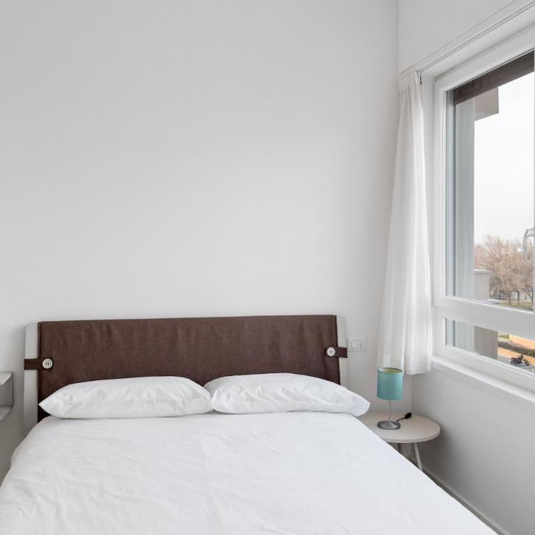 LUXURY BLUE LIVING RICCIONE PESCATORE - Three-Bedroom Apartment - 14