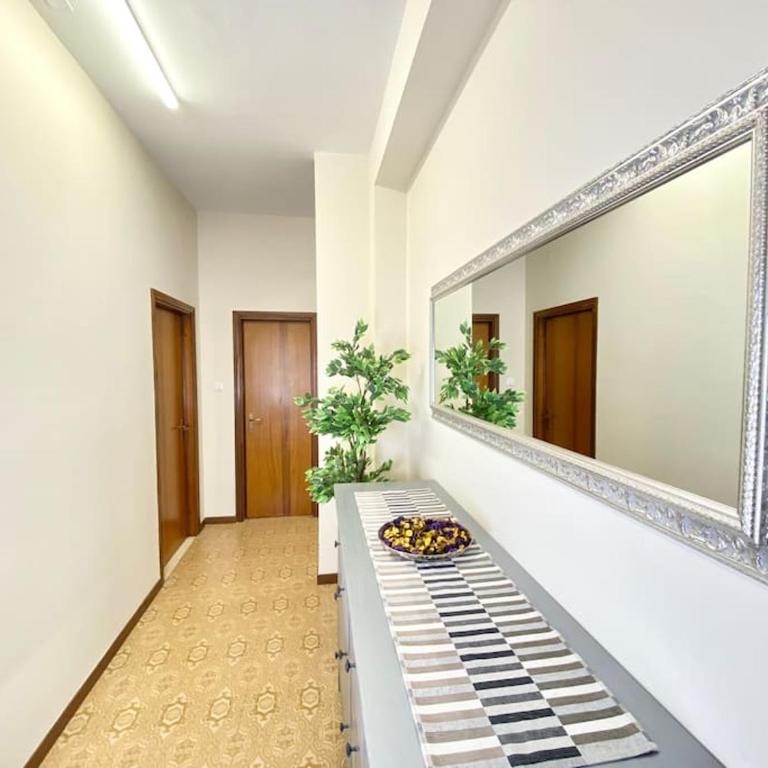 Attico Costa 17 [5 minuti a piedi dalla stazione] - Appartamento con Terrazza - 23