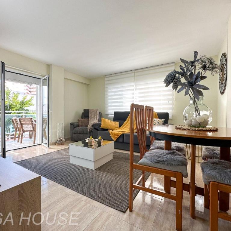 Alaska beach home - Two-Bedroom Apartment - 11