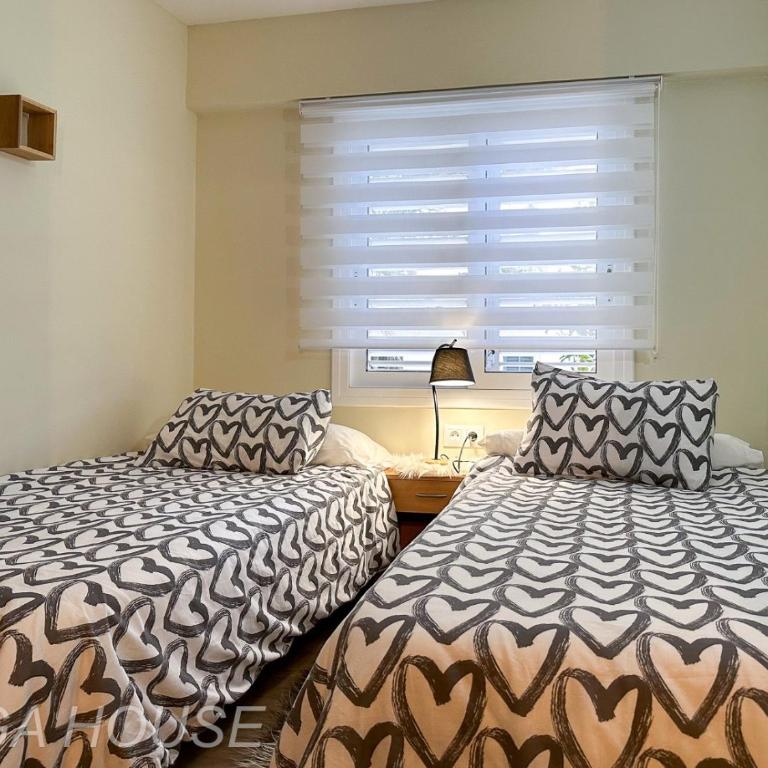 Alaska beach home - Two-Bedroom Apartment - 14