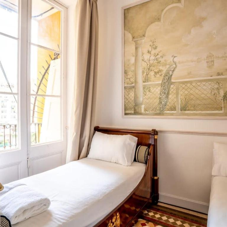 The Collection Barcelona - Placa Catalunya V Charming and Exquisite 5Bd Apartment with Large Balcony - Apartment - 39