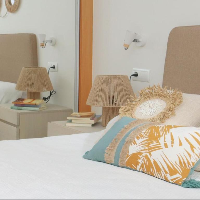Palami Vera con terraza, WIFI 300mb, piscina y garaje privado - Apartamento de 2 dormitorios - 20