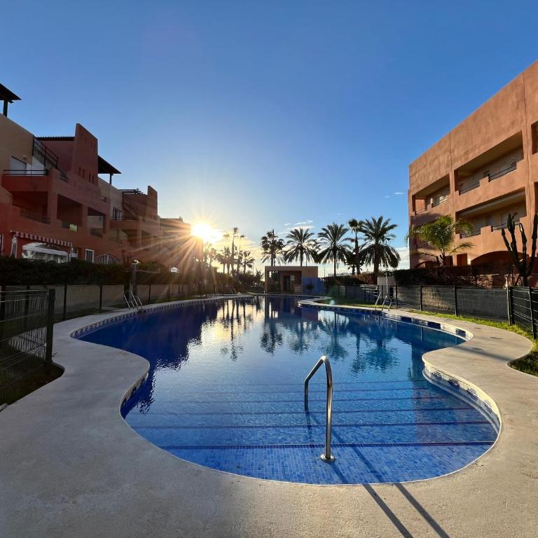 Palami Vera con terraza, WIFI 300mb, piscina y garaje privado - Apartamento de 2 dormitorios - 8