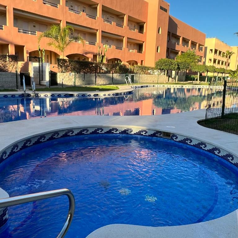 Palami Vera con terraza, WIFI 300mb, piscina y garaje privado - Apartamento de 2 dormitorios - 42