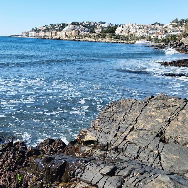 Vistas al Mar y parking gratis - Apartamento de 3 dormitorios - 42