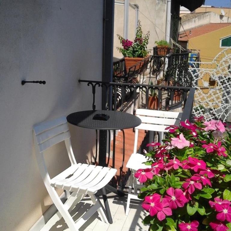 Salvone's house B&B - Camera Matrimoniale con Balcone (3 Adulti) - 13