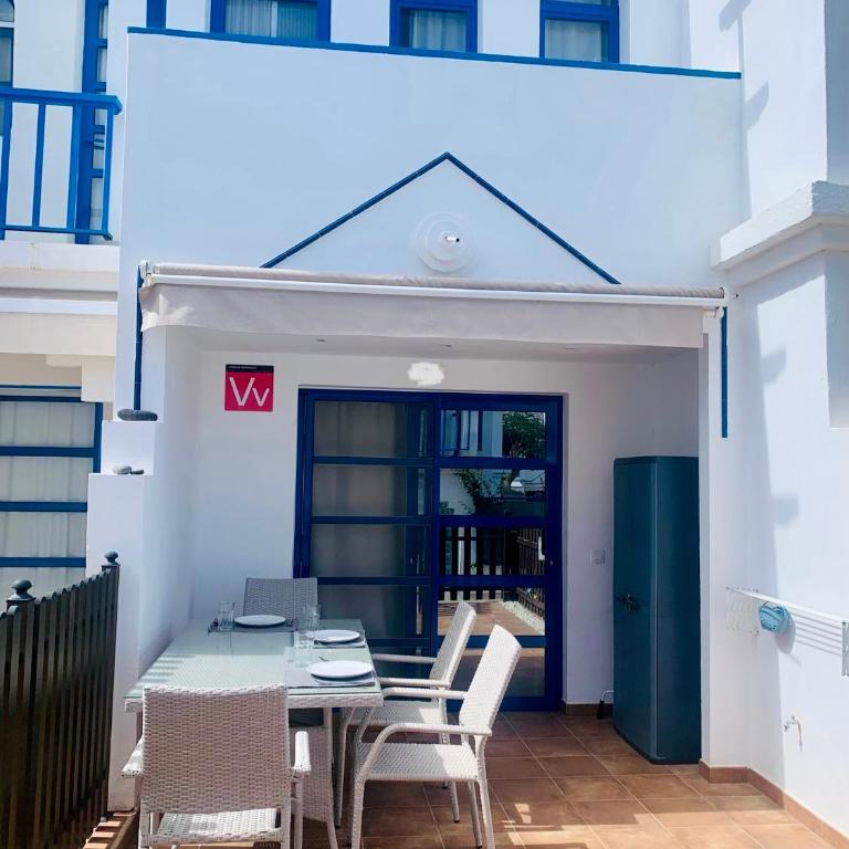 Bungalow Terrace&Pool near the Beach - One-Bedroom Apartment - 6