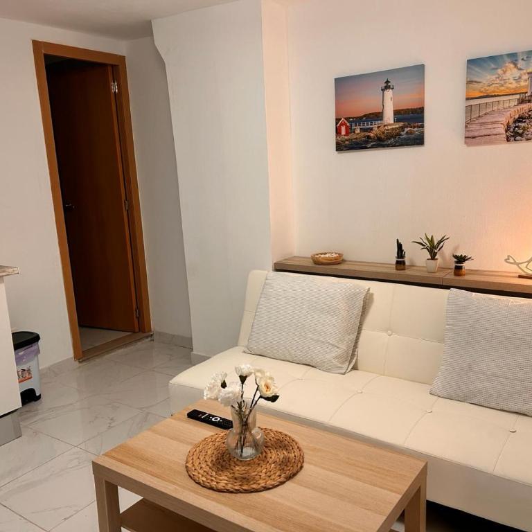 CASA ELEO - Apartamento de 1 dormitorio - 3