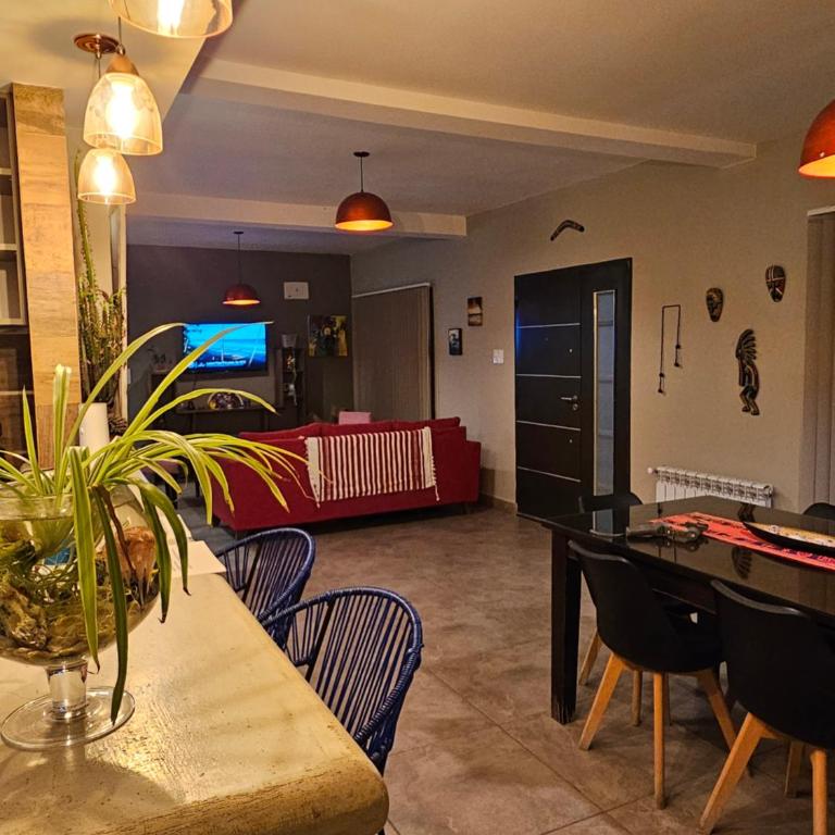 Casa Illia, hermosa casa de diseño en barrio Los Perales - Villa de 2 dormitorios - 10