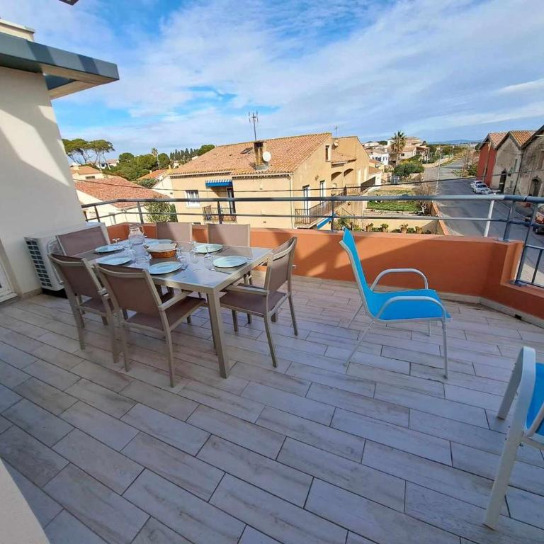 Appartement 3 pièces climatisé avec terrasse à Marseillan, parking privé, proche des commodités - FR-1-326-806 - Appartement - 2