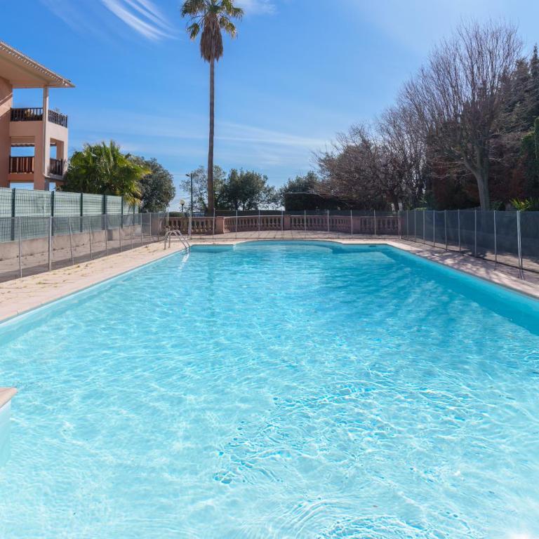 Le Cosy : Terrasse • Parking • Piscine • Clim - Apartment mit 1 Schlafzimmer und Poolblick - 17