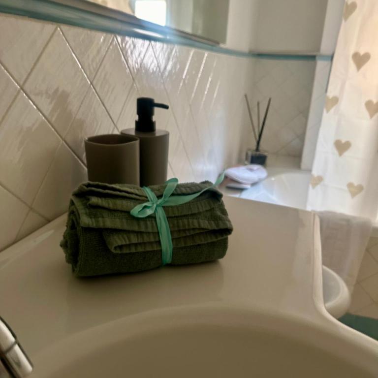 Suite 84 Holiday Home a pochi minuti dalla stazione - Camera Matrimoniale con Bagno Privato Esterno - 5